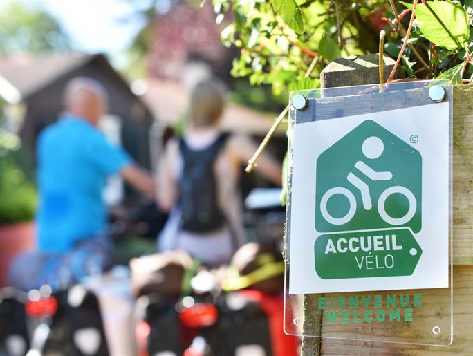 La Loire à vélo - Logis Hôtel 3 étoiles Restaurant La Brèche à Amboise proche des châteaux de la Loire au coeur de la Touraine - Indre et Loire