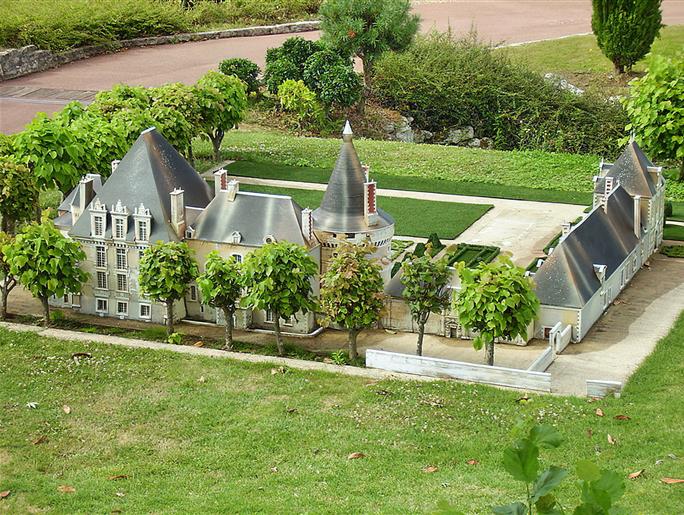 Mini-châteaux Amboise proche du Logis Hôtel 3 étoiles Restaurant La Brèche à Amboise proche des châteaux de la Loire au coeur de la Touraine - Indre et Loire
